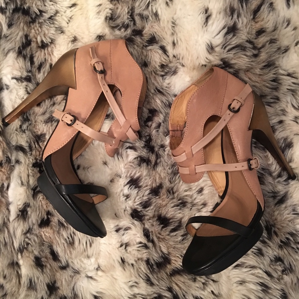 COPY - ALL SAINTS RHO HEELED BOOTIE✨